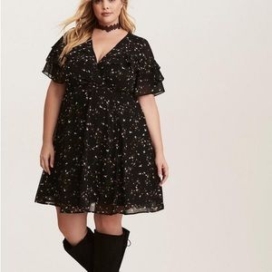 Torrid ruffled dress, size 1x NWT